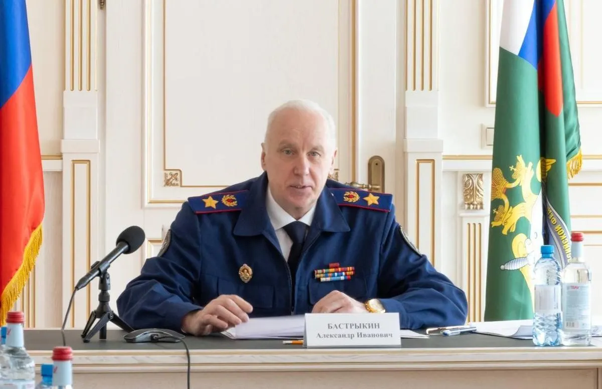 Председатель Следственного комитета России Александр Бастрыкин на заседании координационного совета ведомства поручил провести проверку детских книг Григория Остера, в том числе «Вредных советов», сочтя их содержание сомнительным с педагогической точки зрения.