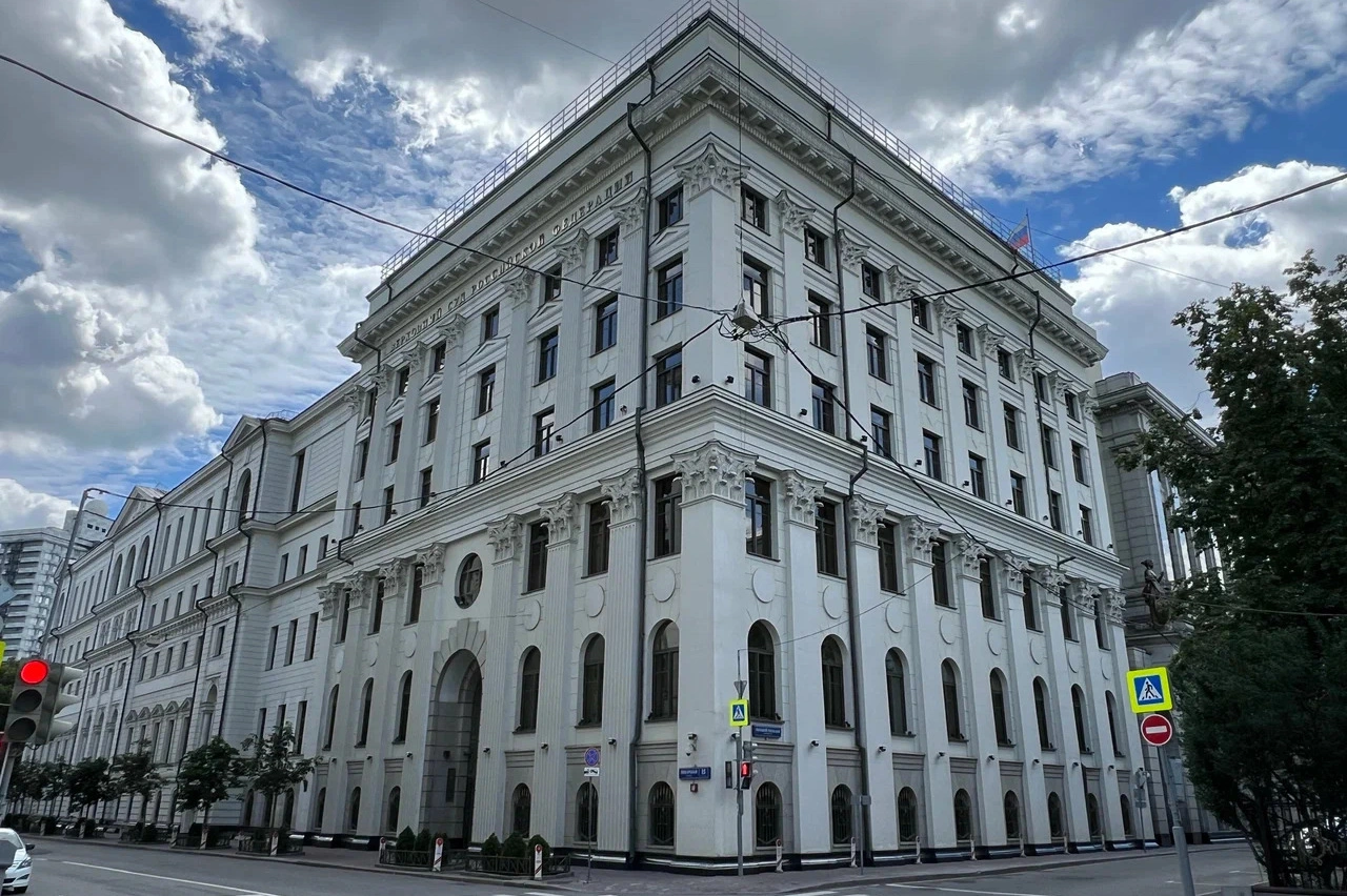 Судебный департамент при Верховном суде России снял с сайта многолетние статистические данные о работе судов и сообщил, что информация «временно недоступна», при этом новые сведения за 2025 год так и не были опубликованы.