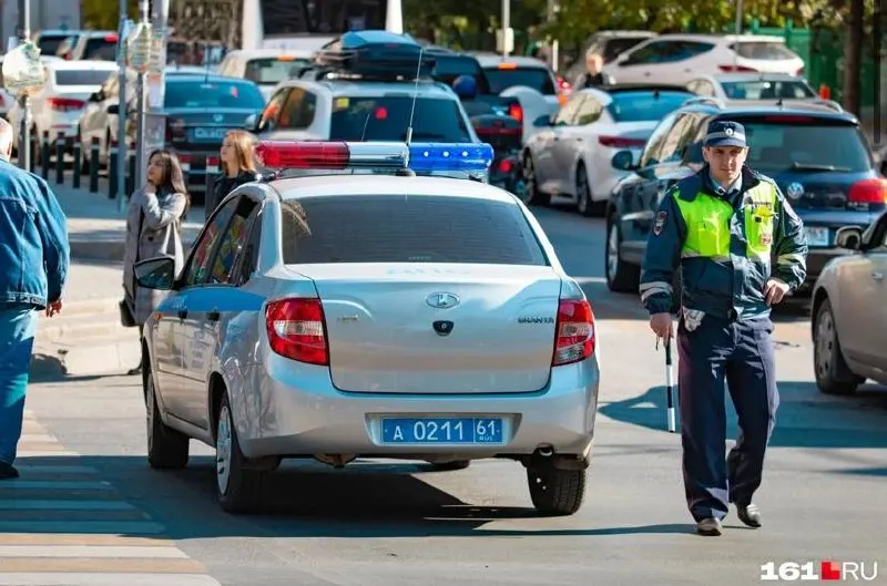 Полиция сообщает, что на местного водителя оформлены 23 протокола после столкновения с автобусом. О пострадавших и возможном опьянении рассказали в пресс‑службе.