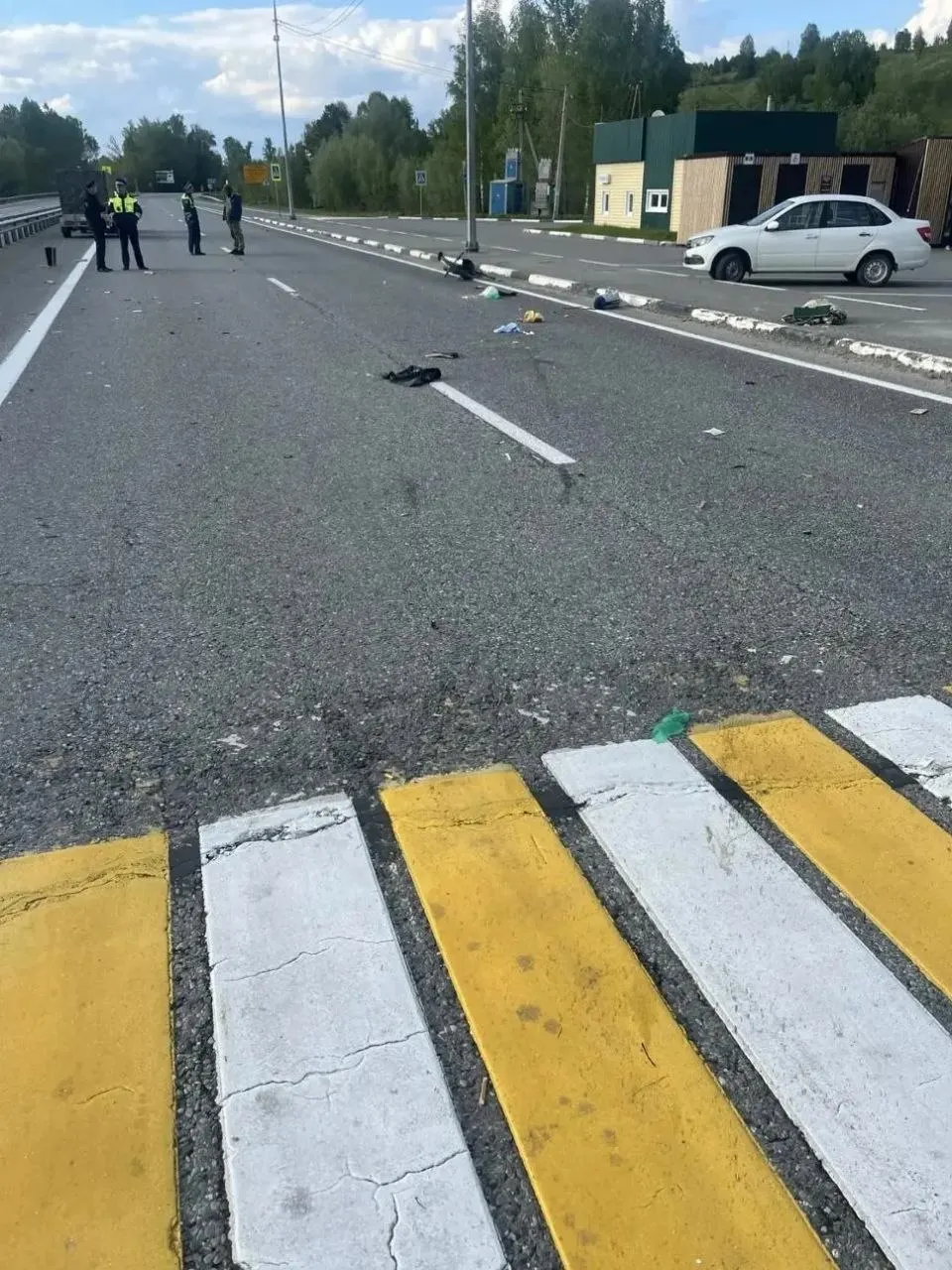 18 мая возле въезда в Республику Алтай Lada Largus сбил Климентия Калужских. Он с множественными переломами госпитализирован, по факту происшествия проводится проверка.