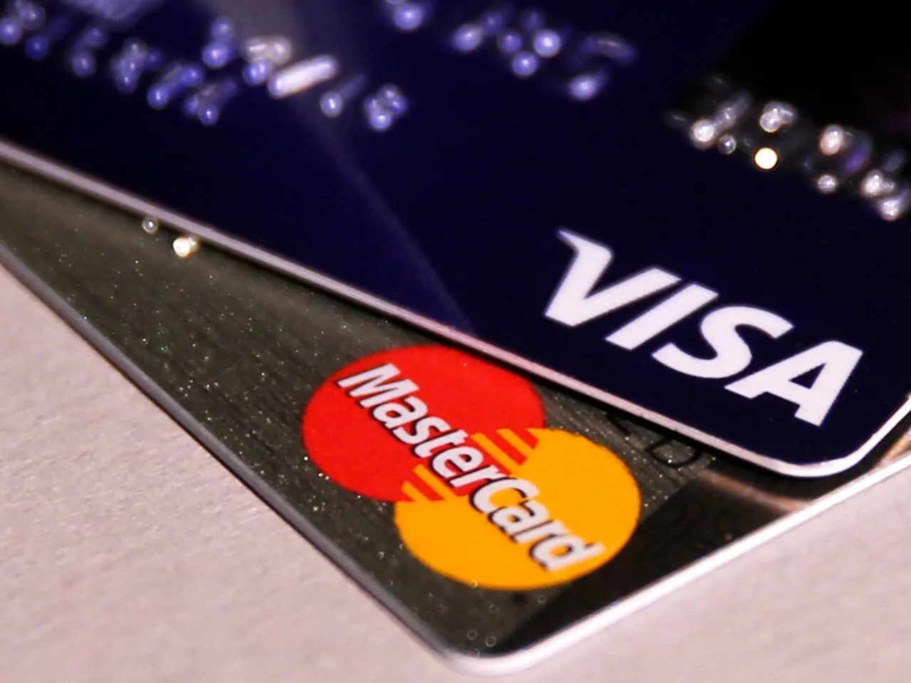 В ЦБ заявили, что карты Visa и Mastercard перестали выполнять свой прежний функционал и должны уйти с российского рынка; при этом НСПК несёт расходы на их поддержку, сообщила руководитель департамента Национальной платёжной системы.