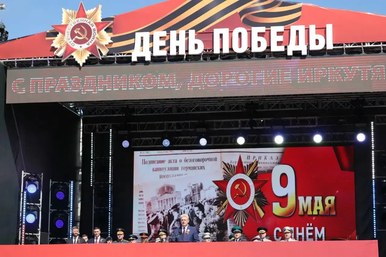 Девять человек на гидроциклах с флагами нарушили ограничения на Ангаре в День Победы; трое задержаны, ещё шесть идентифицируют полиция — им грозит административная ответственность.