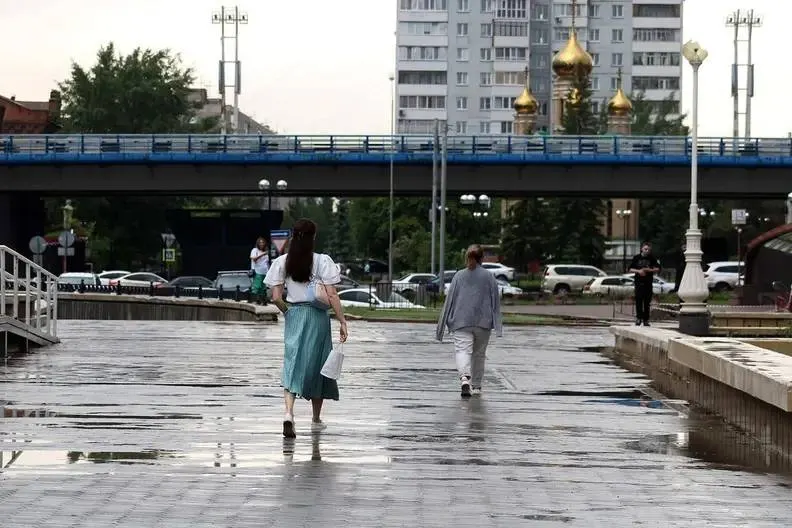 Во второй половине дня 28 мая и в течение суток 29 мая регион ожидают сильные дожди, грозы, возможный град и порывистый ветер. МЧС рекомендует соблюдать осторожность.