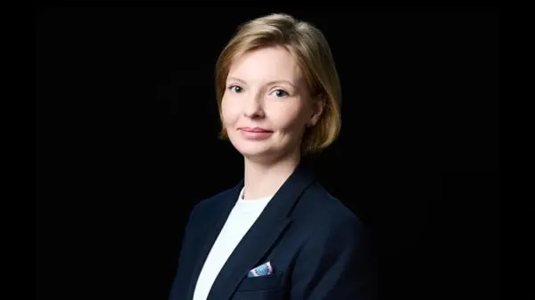 С сентября владельцы и администраторы доменов в зонах .ru, .рф и .su обязаны пройти идентификацию через портал Госуслуги — компании советуют провести аудит доменных активов и настроить корпоративный доступ.