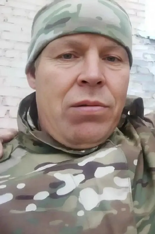 Стало известно о гибели 41‑летнего Ивана Кокорина — еще один случай среди жителей Бурятии. По открытым данным, по состоянию на 15 мая общее число известных потерь республики достигает 4 733 человек.