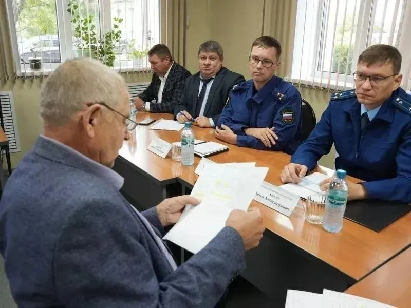 Бывшему главному инженеру ресурсоснабжающей организации предъявлено обвинение: жителям села насчитали более 1,5 млн рублей ущерба за неоказанные услуги, по данным следствия, сумма уже возмещена.