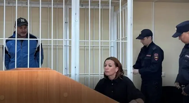 Мужчине предъявили обвинение по статье «Хулиганство». Суд ограничил ему свободу — избрана мера пресечения в виде домашнего ареста.