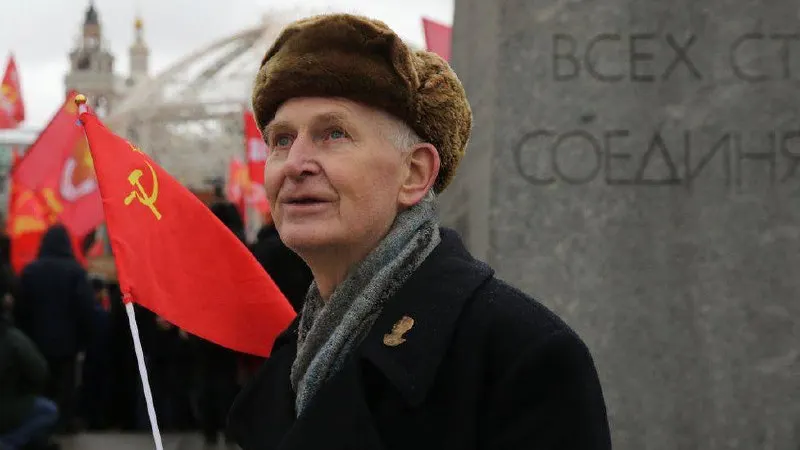 Военный суд в Тюмени назначил 71‑летней женщине наказание в виде девяти лет колонии общего режима по обвинению в участии и вербовке в движении «Граждане СССР».