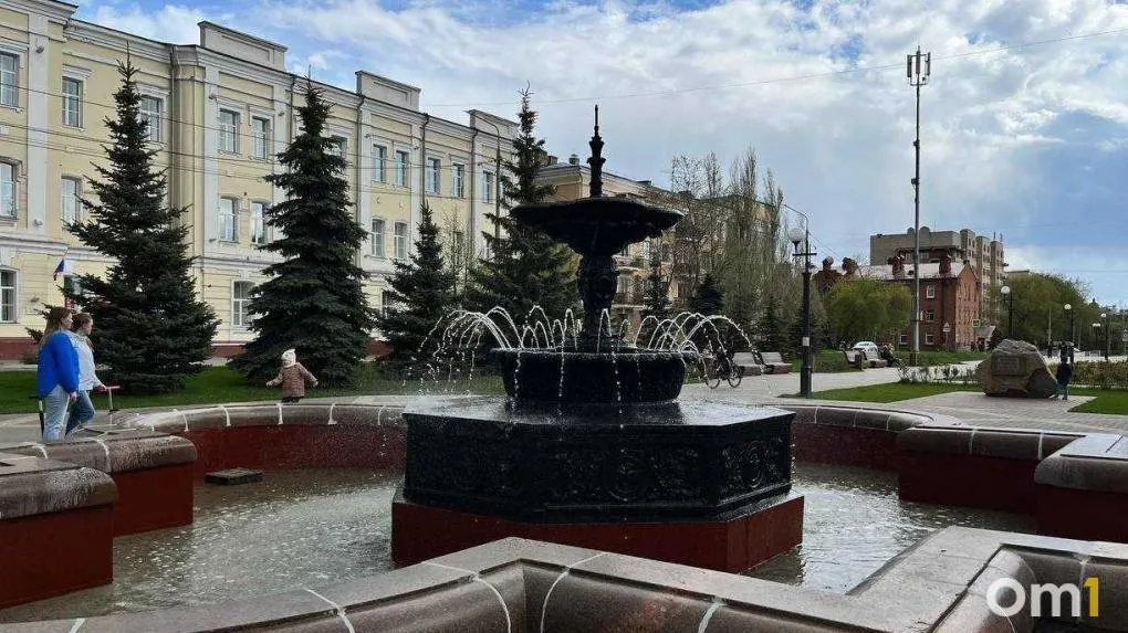 В Омской области до начала июня ожидаются колебания температуры, кратковременные дожди, грозы, местами — град и сильный ветер. Будьте внимательны при планировании внешних дел.