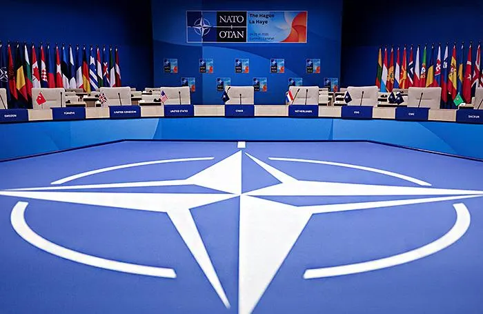 Министр иностранных дел Литвы заявил о готовности к решительным действиям и прокомментировал свои заявления о возможных ударах НАТО по Калининградской области.