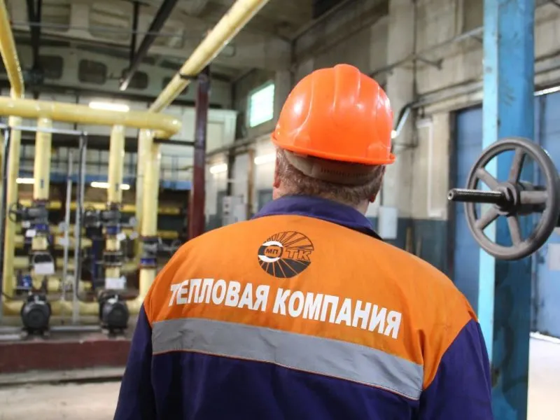 Управление ФНС по Саратовской области направило в суд иск о банкротстве АО «Тепловая компания», которое обеспечивает теплом свыше 90% потребителей Омска. Иск будет рассматривать Арбитражный суд Омской области.
