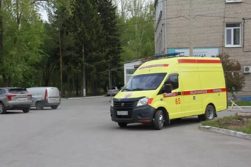В Барнауле началось строительство нового приемного отделения больницы скорой помощи №2: здание площадью около 1,5 тыс. м² рассчитано на приём до 150 пациентов в сутки, ввод планируется к концу 2026 года.