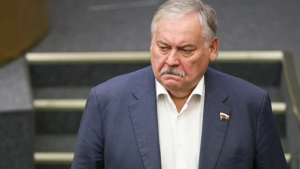 Первый зампред комитета Госдумы Константин Затулин заявил, что Латвия и Эстония нарушили обещания по положению русскоязычных и углубились в русофобию. Его слова прозвучали на фоне законопроекта о праве применения войск за рубежом для защиты россиян и оценок разведок о риске эскалации с НАТО.