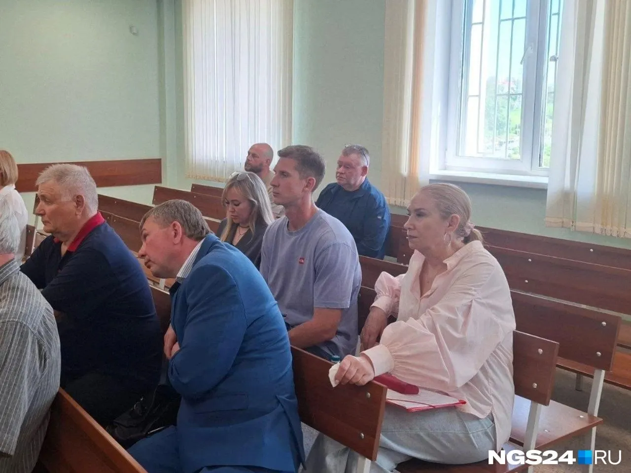 Сын&nbsp;экс‑мэра Красноярска просил снять арест с&nbsp;квартиры, суд&nbsp;отказал