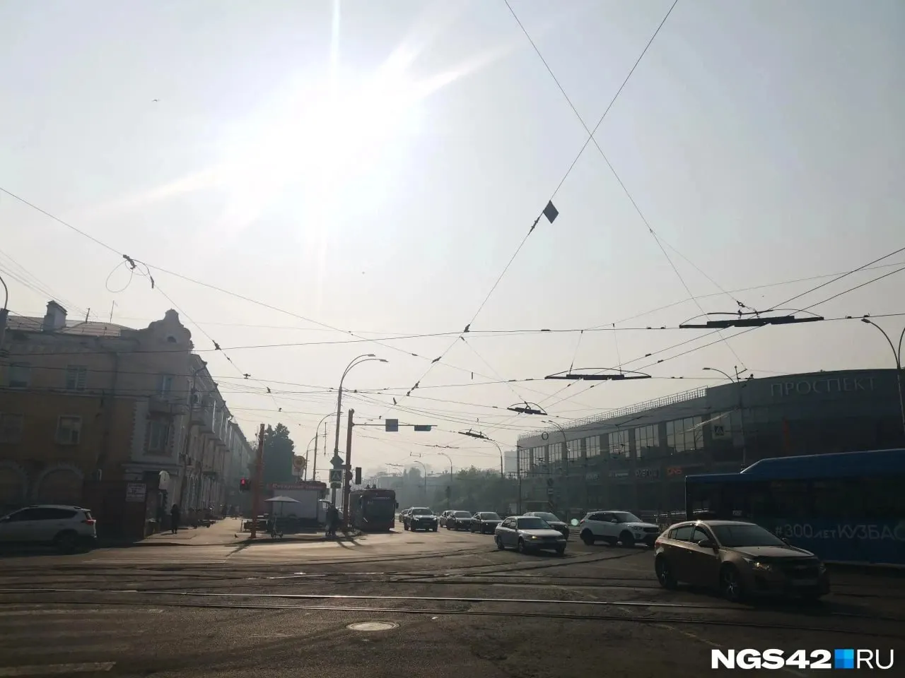 Мгла ушла из Кузбасса, а лабораторные экспертизы воздуха в нескольких районах Кемерова не выявили превышений загрязняющих веществ. Режим НМУ в регионе не вводили.
