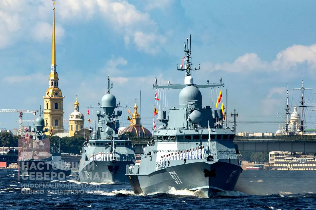 Минобороны не планирует проводить главный военно‑морской парад в Санкт‑Петербурге ко Дню ВМФ — это уже второй год подряд. День ВМФ в этом году отмечают 26 июля.