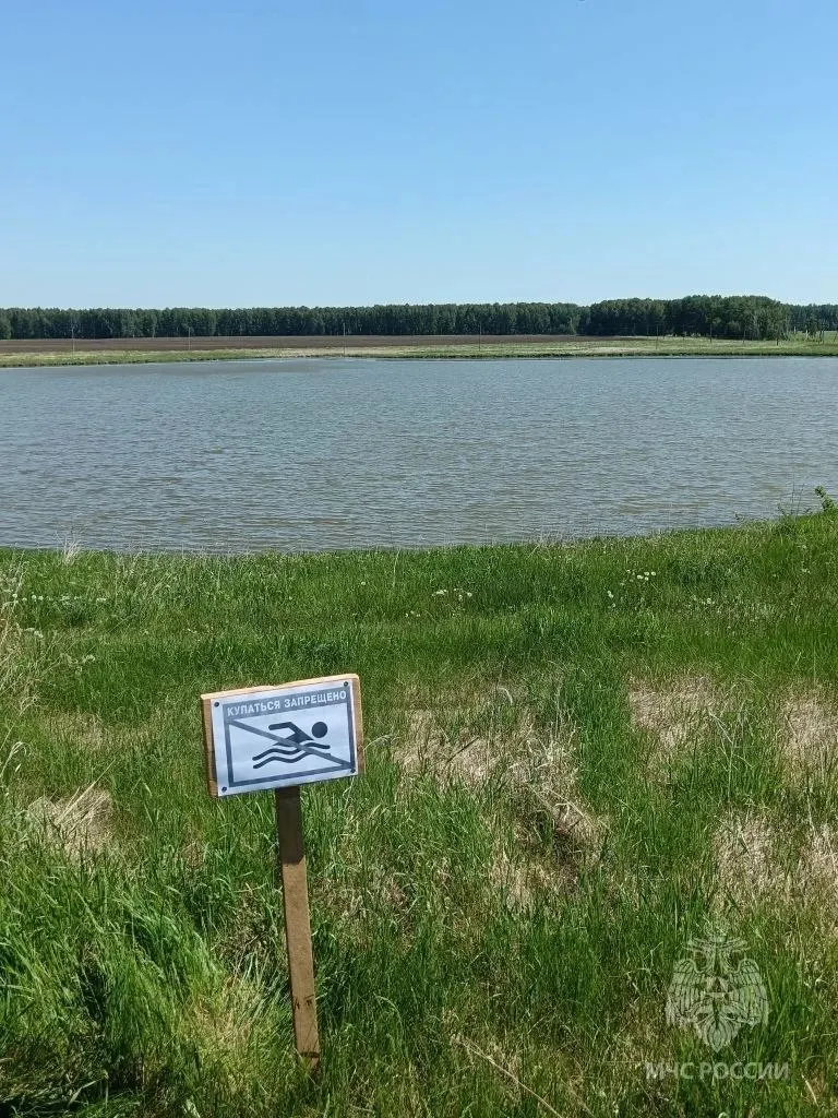 В Алтайском крае зафиксировали два случая гибели женщин на воде. По предварительным данным, возможной причиной стало сочетание купания и употребления алкоголя; региональные службы напоминают о правилах безопасности.