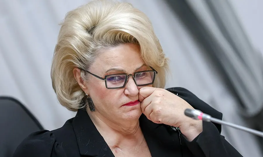 Депутат призвала Роскомнадзор и Минцифры использовать опыт ограничения мессенджеров для сокращения времени детей в онлайн‑играх и усиления контроля за игроманией.