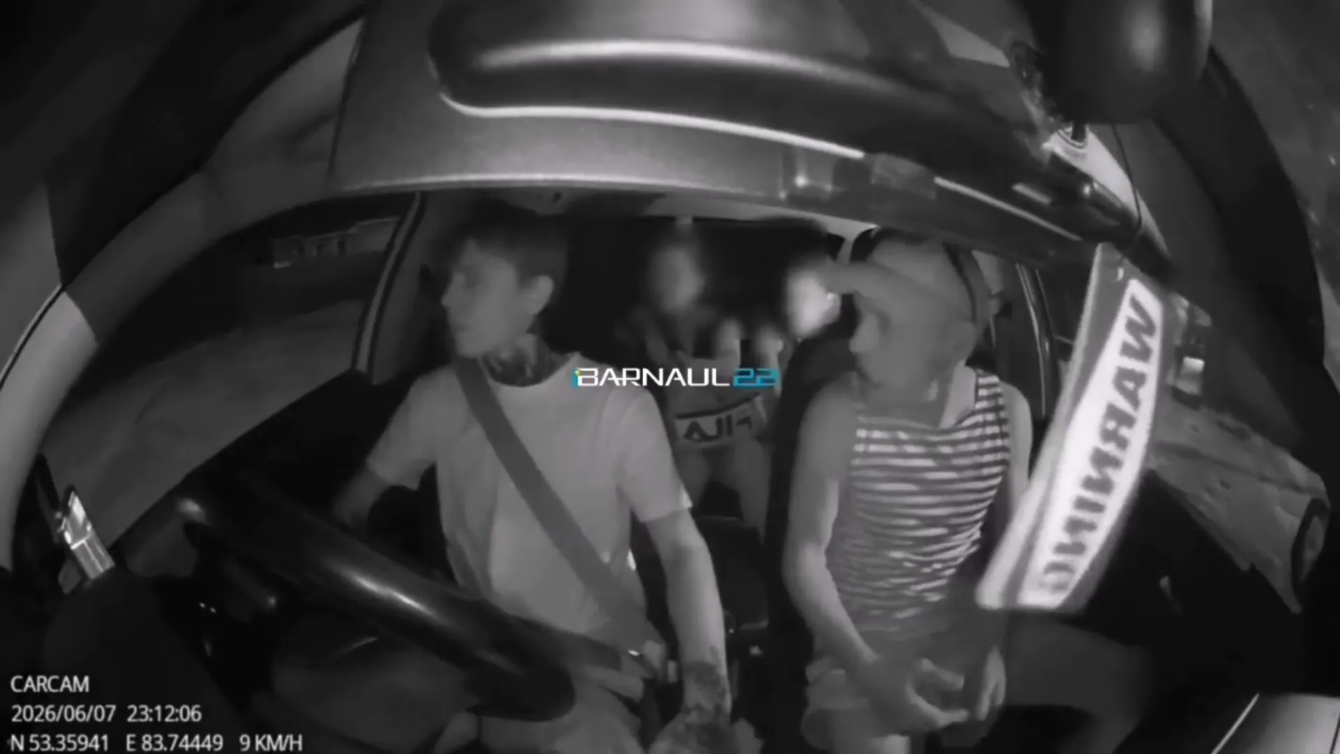 В&nbsp;Барнауле пассажиры такси напали на&nbsp;водителя после&nbsp;конфликта