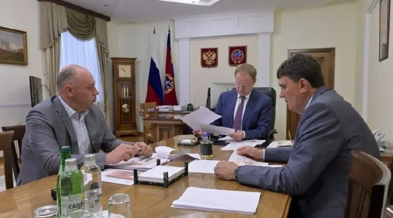 Счётная палата зафиксировала в 2025 году 1 885 нарушений и недостатков на сумму 12,7 млрд руб.; неэффективные расходы выросли до 3,8 млрд руб.