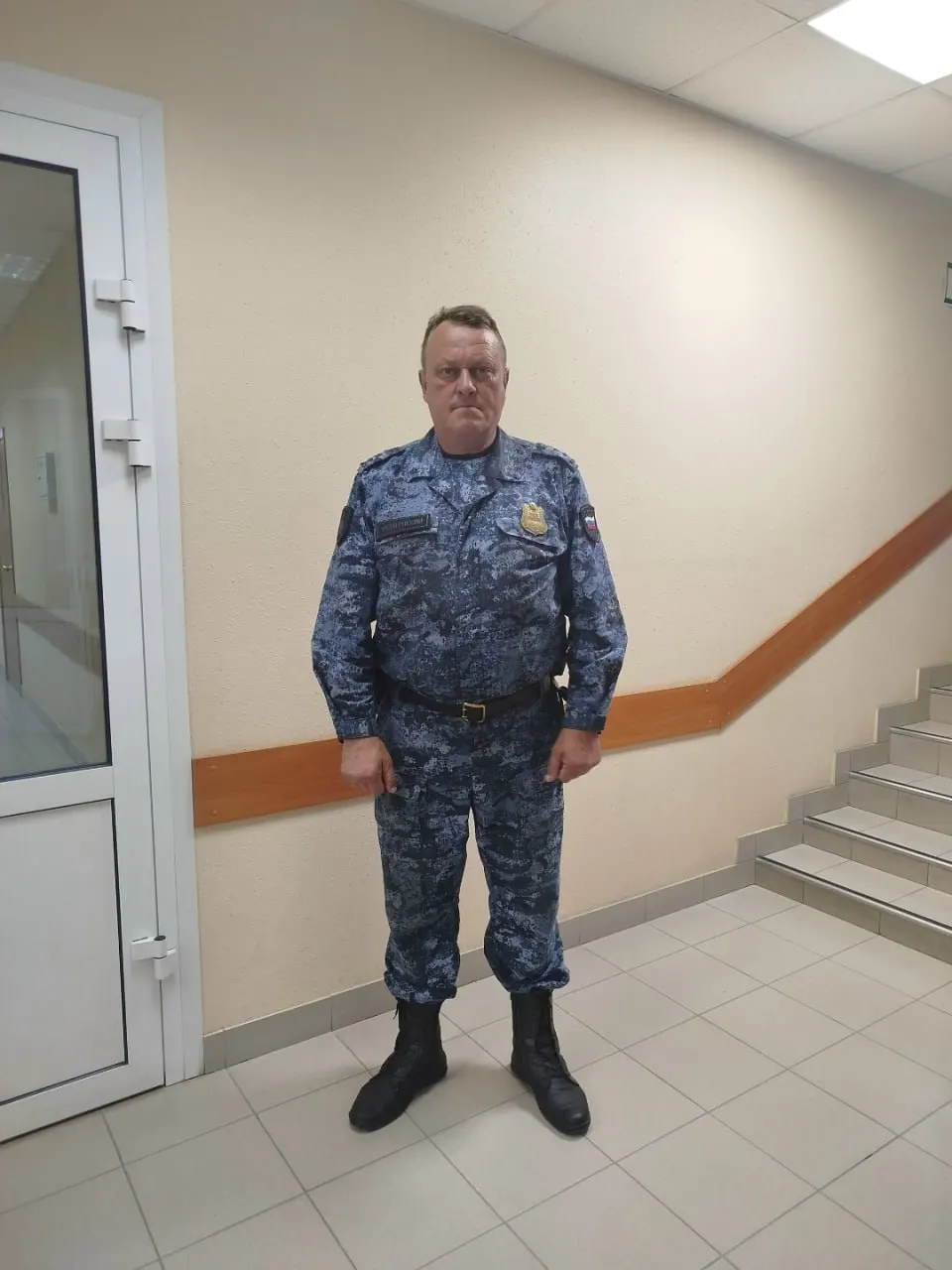 Судебный пристав спас ребёнка, чуть не&nbsp;утонувшего на&nbsp;пляже в&nbsp;Бердске