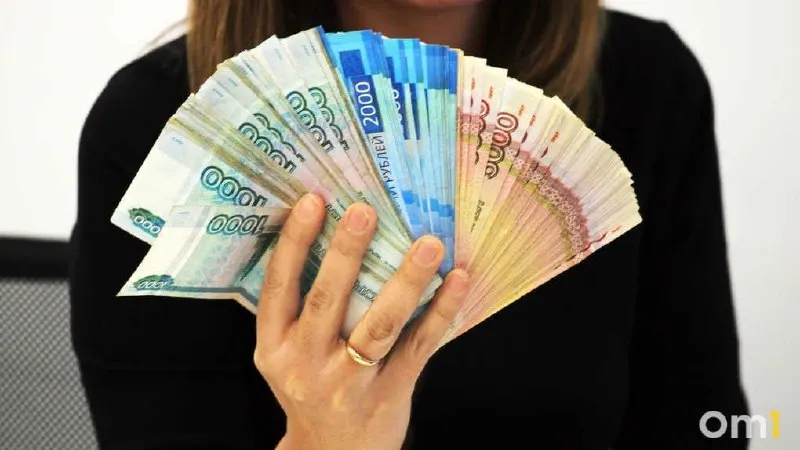 Омичку убедили открыть брокерский счёт и пополнить его через приложение: после перевода всех сбережений «кураторы» прекратили связь, она обратилась в полицию.