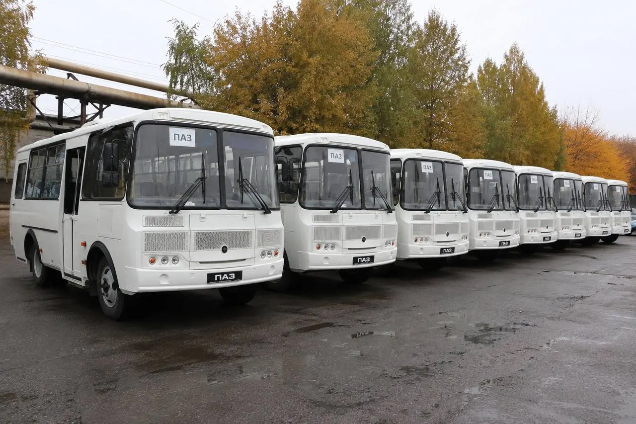 В Барнауле, Бийске, Рубцовске и Новоалтайске в этом году начнут поставки новых автобусов, а на трассе А‑321 обновят два участка с целью привести дорогу в порядок к 2028 году.