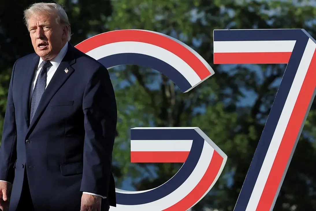 Лидеры на полях саммита G7 пытаются прояснить детали сделки между США и Ираном. Трамп заявил о скорой публикации текста соглашения, прокомментировал ситуацию в Ормузском проливе и не исключил возвращения санкций против российской нефти.