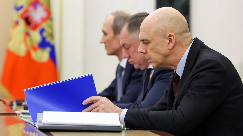 Индекс RGBI обновил минимумы года, а доходности длинных гособлигаций выросли до рекордных значений на фоне бюджетных рисков, планов по увеличению военных расходов и осторожной политики Центробанка.