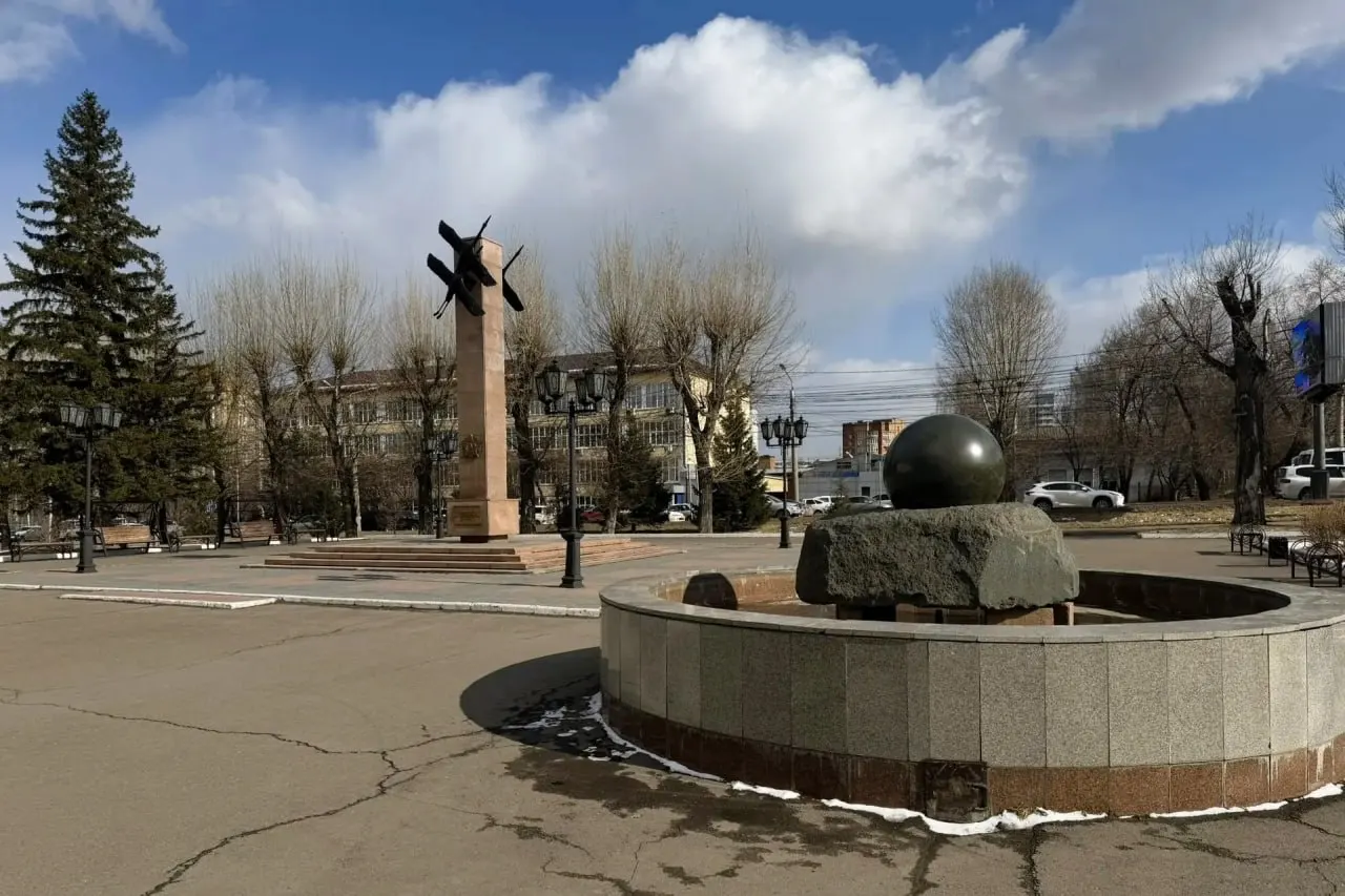 Фонтан‑шар&nbsp;перед&nbsp;Культурным центром демонтировали&nbsp;— прежний вид&nbsp;не&nbsp;вернут