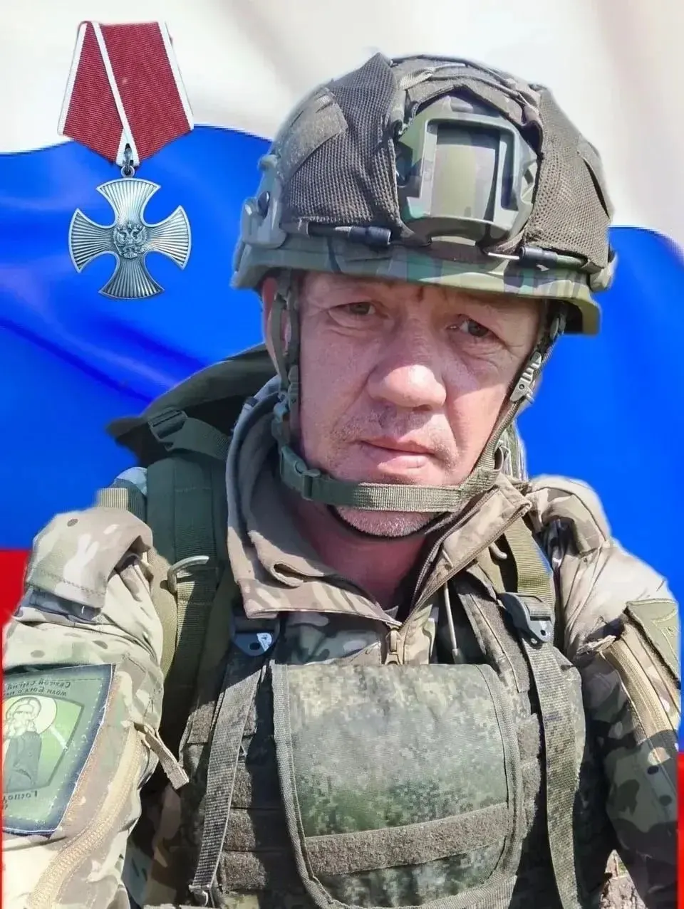 Сергей Бобыкин подписал контракт после смерти родственников и погиб в боях на Украине. Ранее там же погибли его брат и племянник.
