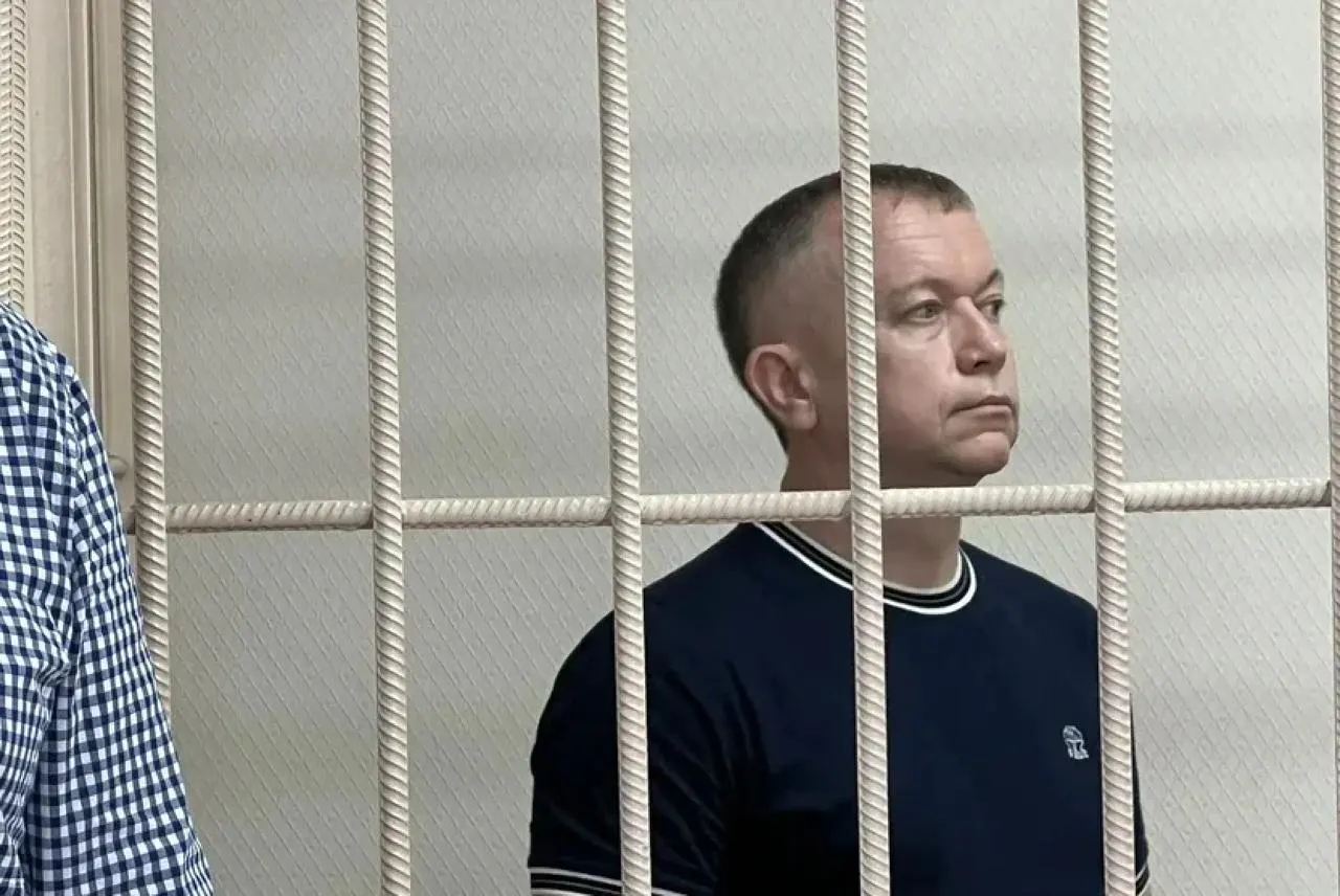 Владимир Вялков, признанный виновным в получении взяток, сам, его защитники и прокуратура обжаловали приговор — 12 лет колонии строгого режима и штраф 138,5 млн рублей. Также рассматривается ещё одно уголовное дело, где ему предъявляют обвинение в мошенничестве.