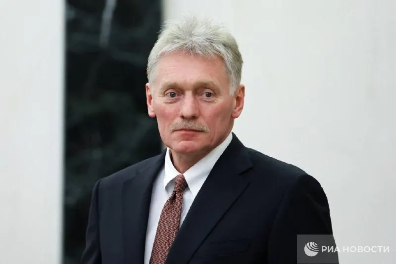 Путин, по словам Пескова, подробно рассказал Токаеву о ходе СВО. Прекращение боёв может наступить в течение суток при соответствующем решении Киева, но для России важно достичь поставленных целей.