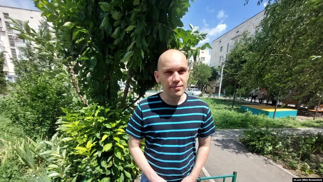 Организацию «Крымская солидарность» и 137 её участников включили в реестр. В перечень попал инвалид I группы Игорь Никитенко — правозащитники выражают обеспокоенность его состоянием и напоминают о юридических рисках для тех, кого признают участниками реестра.