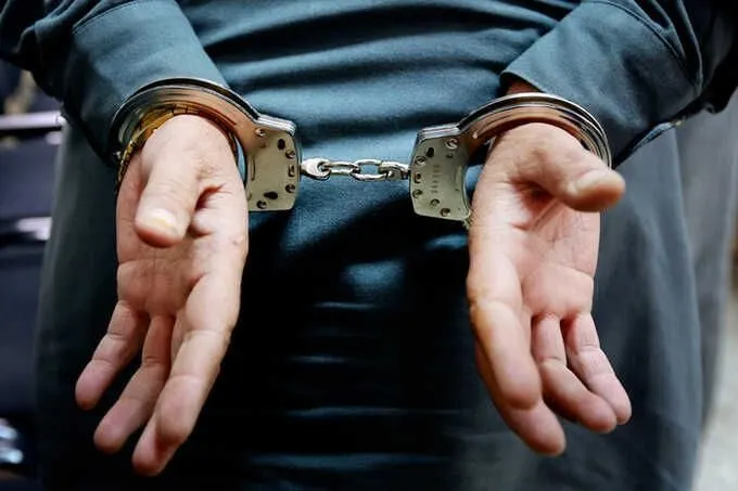 В первом полугодии 2026 года в регионе зарегистрировали 14 216 преступлений — на 1 514 меньше, чем годом ранее. Особо тяжкие преступления и убийства сократились, но растёт угроза киберпреступлений и дистанционного мошенничества; следователи отмечают попытки вовлечь детей через интернет.
