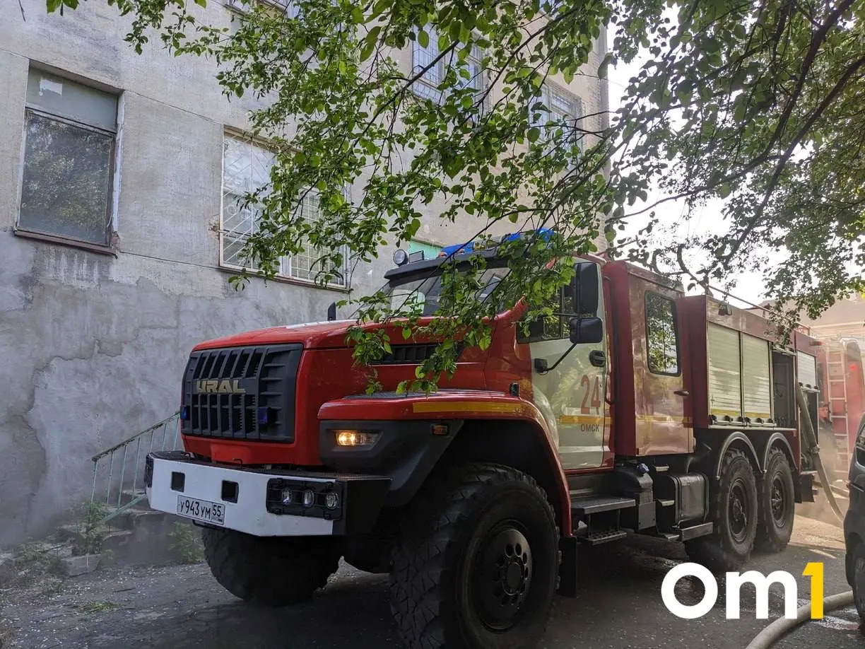 13 июня в селе Харино Омского района произошёл пожар на газовой станции после удара молнии. Пострадавших нет, Ростехнадзор создал комиссию для выяснения причин.