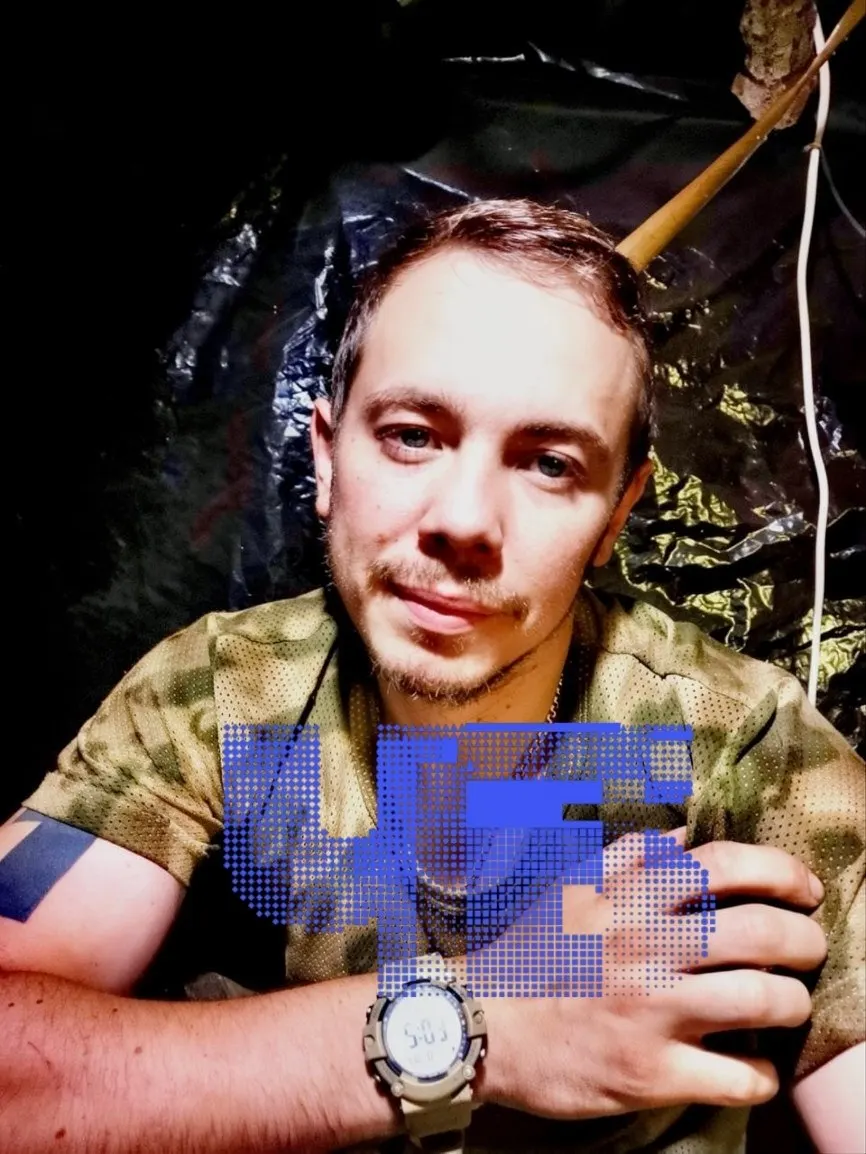 Родители Игоря Сивкова узнали, что его похоронили в Балтийске (Калининградская обл.) лишь после захоронения. Отец обвиняет военных и чиновников: по закону распоряжаться телом могла «жена», которая, по его словам, была фиктивной.