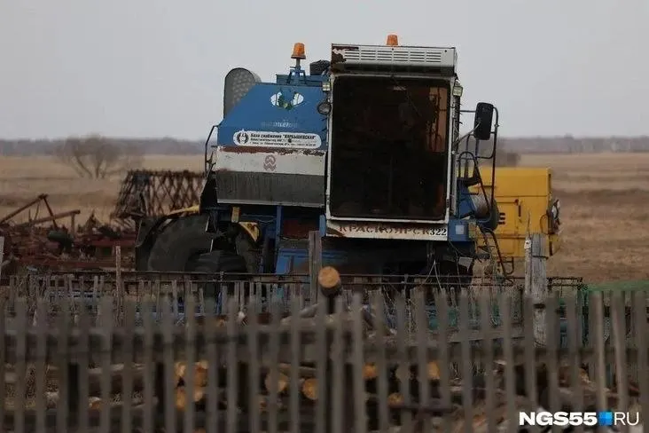 Арбитражный суд Омской области по иску Банка России постановил, что ЗАО «Ермоловское» в течение 90 дней должно провести ежегодное общее собрание акционеров. Предприятие фактически прекратило хозяйственную деятельность: выручка — 0, в штате трое сотрудников.