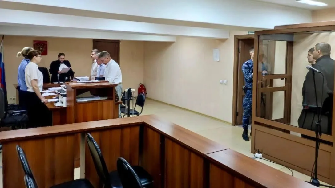 В Прокопьевске начался судебный процесс по делу о пожаре в бане, который 31 января унес жизни пяти подростков. Собственник здания сознался в нарушении правил пожарной безопасности.