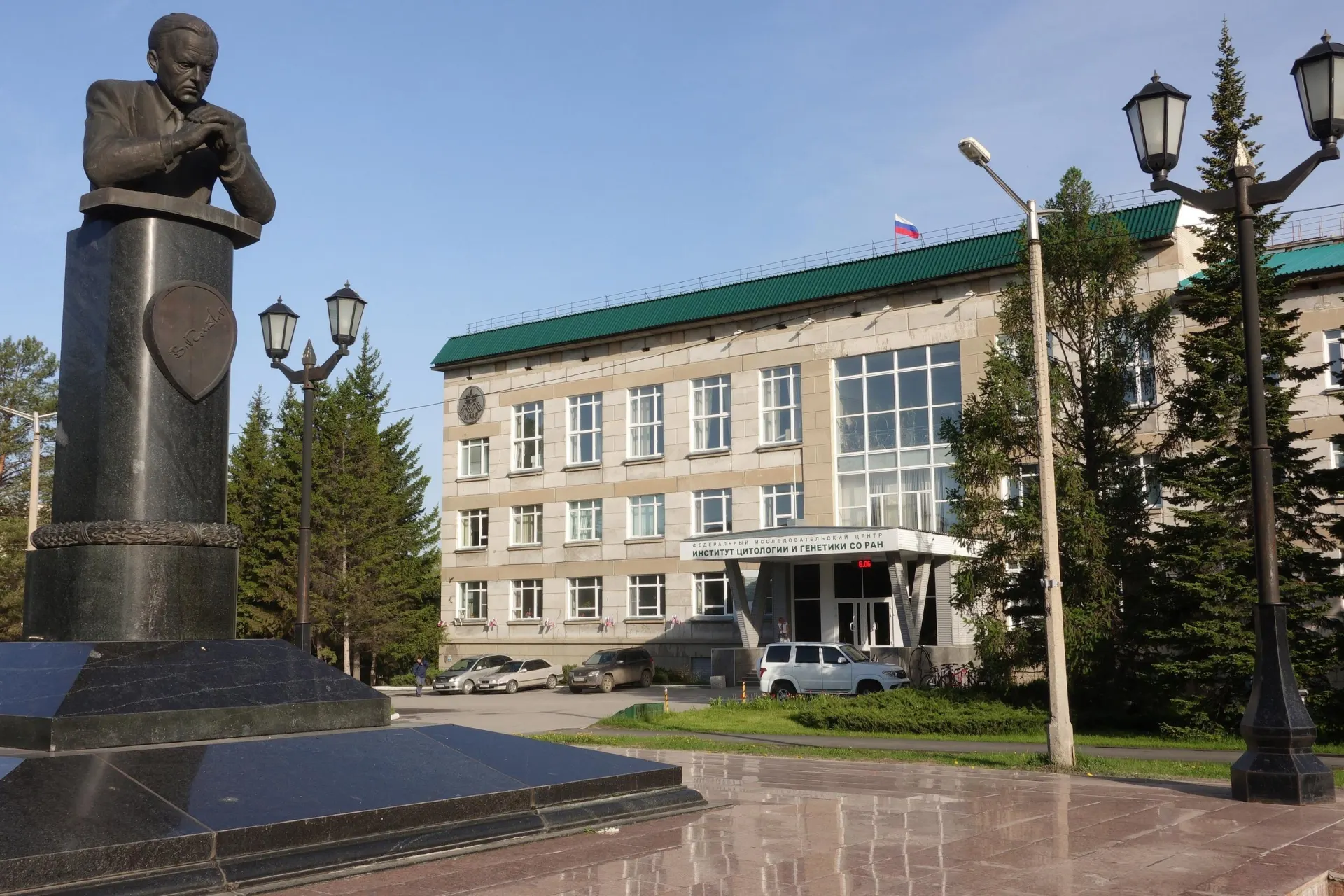 Ограничения на передачу генетической информации за рубеж, вступающие в силу 1 сентября 2026 года, осложнят публикации, задержат исследования и повысят риски уголовного преследования и научной изоляции, считают российские генетики.