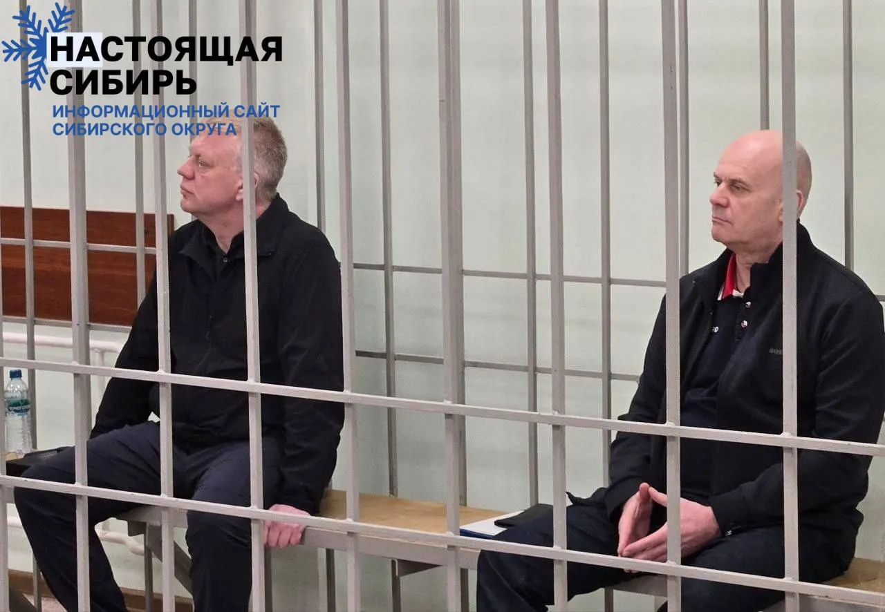 Судья при поддержке прокуратуры полностью ограничила доступ журналистов после того, как в зале прозвучали подробности о схеме откатов при ремонте дорог; эксперты связывают решение с приближающимися выборами.
