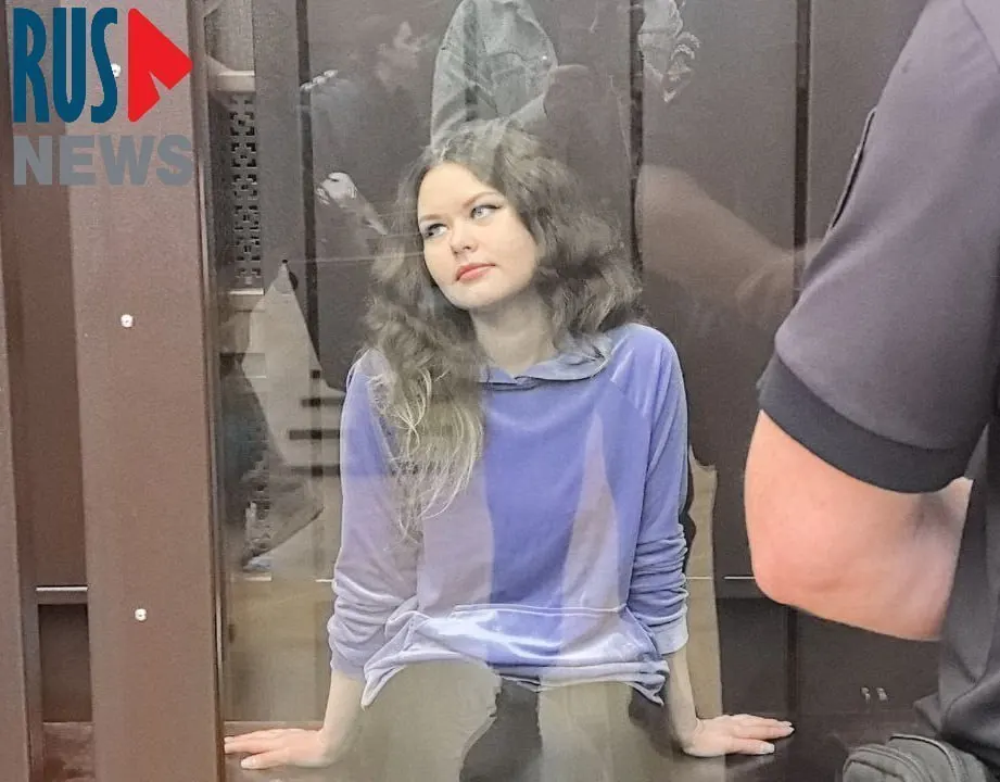 В ШИЗО Шипуново у Надин Гейслер ухудшилось самочувствие: зубная боль, мигрень и тахикардия, но медицинский работник отказался оказывать помощь.