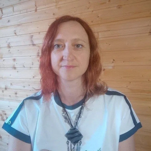 Обыск в доме местной активистки Ольги Арчибасовой продолжается более четырех часов. Она известна борьбой с незаконной добычей золота и участием в расследованиях «Аграрного совета» в Новосибирской области. Ранее активистка заявляла о кампании дискредитации.