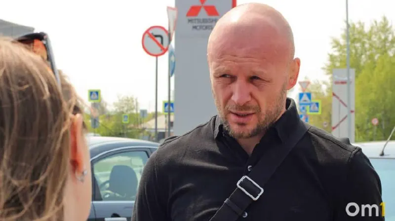 Александр Шлеменко отправляется в Лас‑Вегас на турнир RAF 14, где его соперником станет британец Майкл Пейдж. Поединок запланирован на 3 октября.