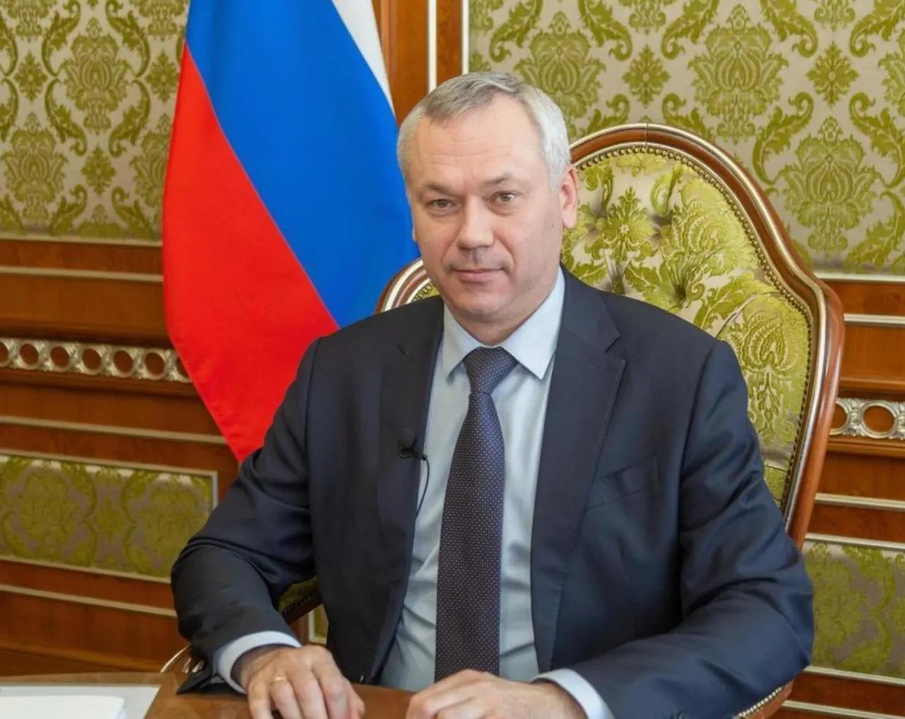 С начала года автомобиль губернатора Андрея Травникова нарушал правила дорожного движения на сумму 22 500 рублей: превышения скорости, непристегнутый ремень и проезд на красный свет.