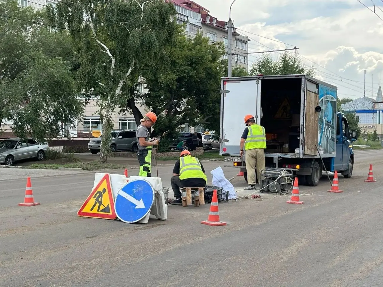 Ремонт под проспектом Ленина проводится без вскрытия дороги и отключения услуг; обновлено более 2,1 км сетей.