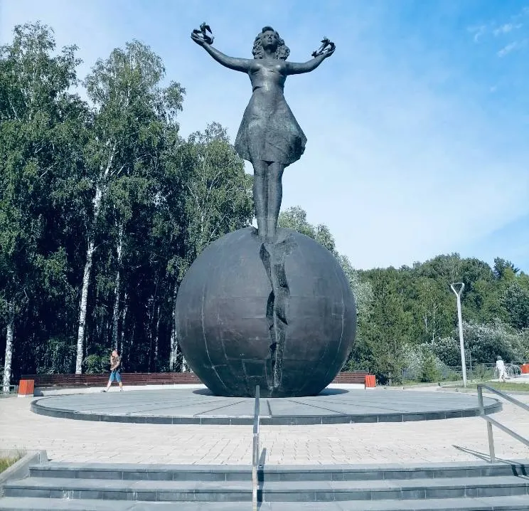 Научные города Новосибирской области обсуждают перезагрузку, новые жилые проекты и инфраструктуру в рамках форума Технопром-2026.