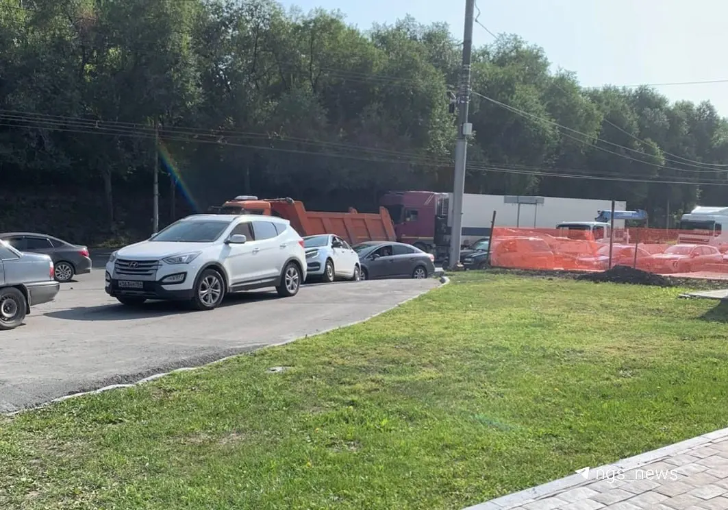 На одной из заправок города зафиксирована цена бензина АИ‑95 — 67,77 рубля за литр.