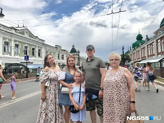 Омичи и гости поделились впечатлениями: уличные музыканты, народные танцы, марафон и семейные прогулки — подборка мнений с праздника.