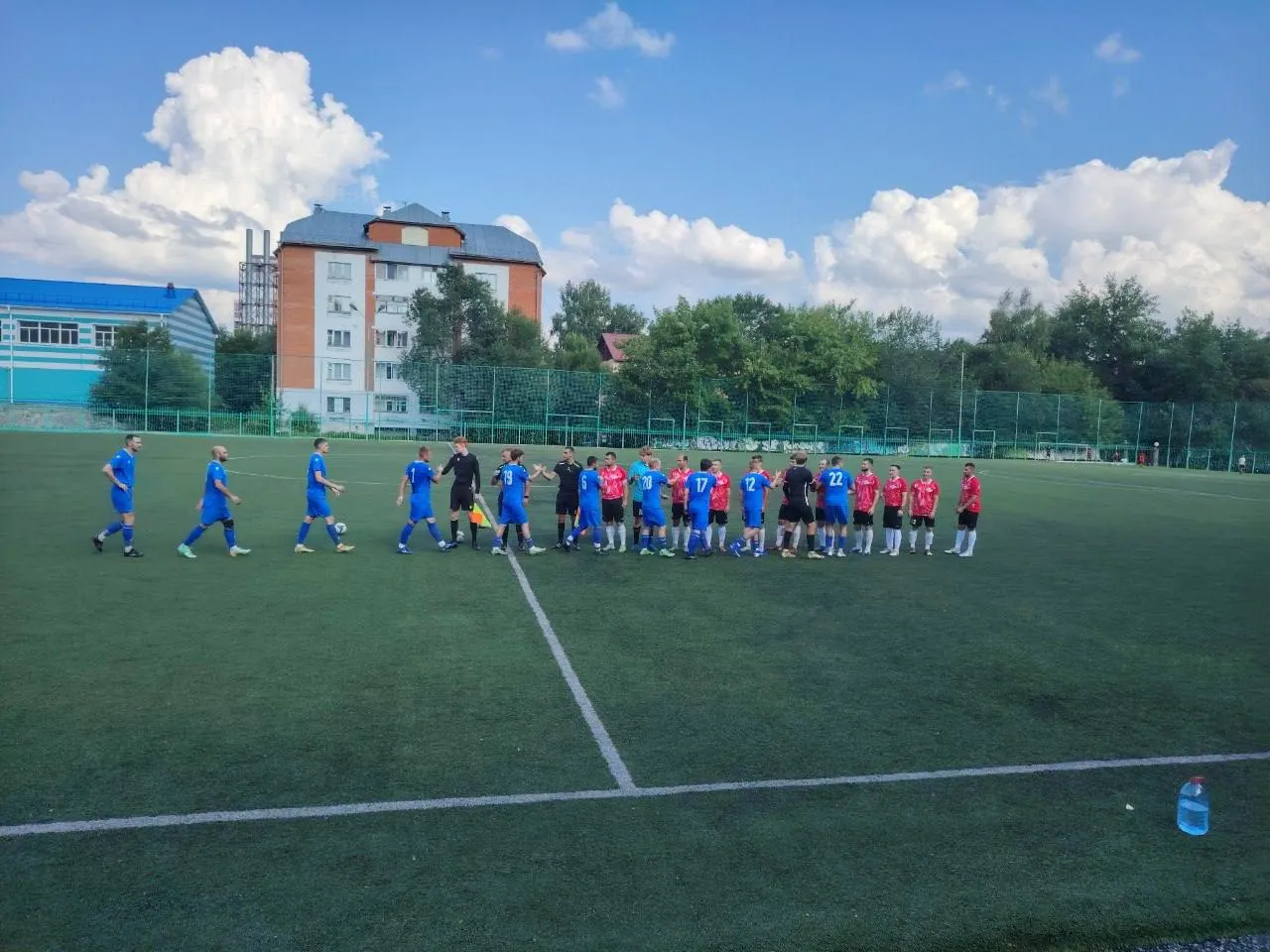 В Горно-Алтайске хозяева поля «Спартак» победили «Бию» со счётом 4:1 в матче очередного тура чемпионата Алтайского края.